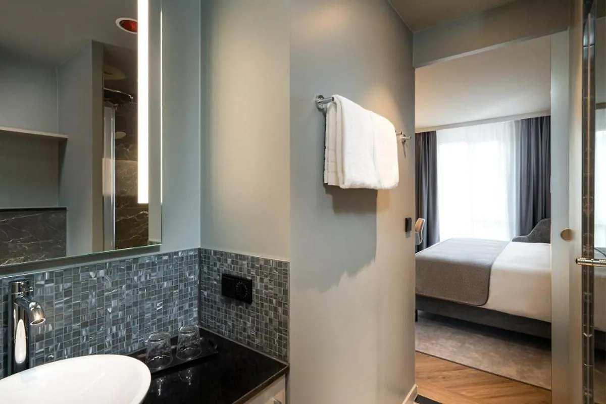 Leonardo Royal Cologne Bonn Airport Hotel